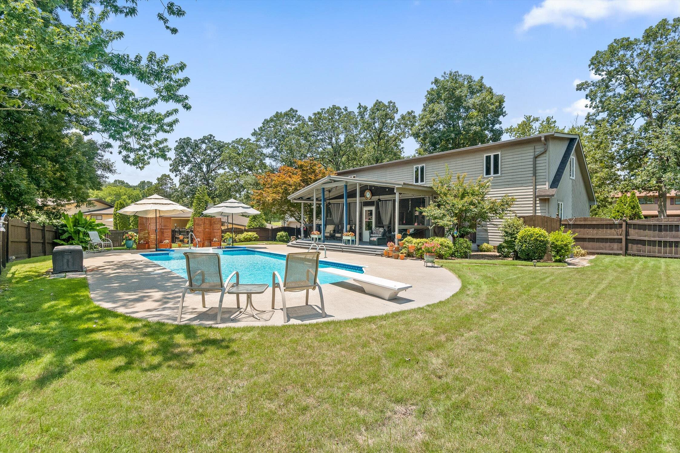 Hixson, Tennessee 37343, United States, 3 Bedrooms Bedrooms, ,3 BathroomsBathrooms,Residential,Contingent,158629