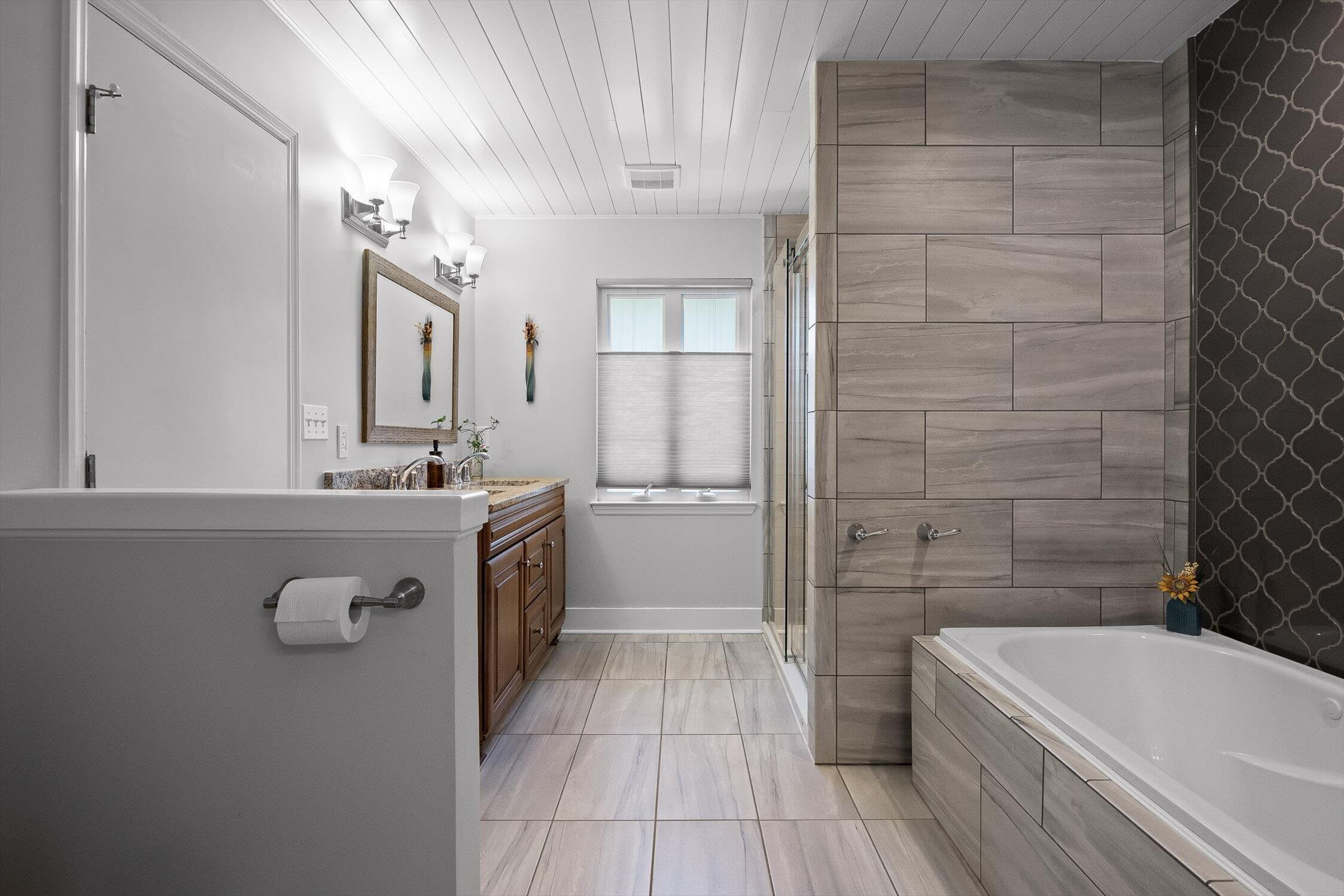 Hixson, Tennessee 37343, United States, 3 Bedrooms Bedrooms, ,3 BathroomsBathrooms,Residential,Contingent,158629