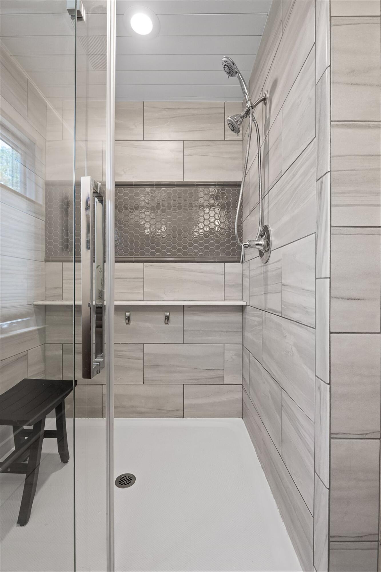 Hixson, Tennessee 37343, United States, 3 Bedrooms Bedrooms, ,3 BathroomsBathrooms,Residential,Contingent,158629