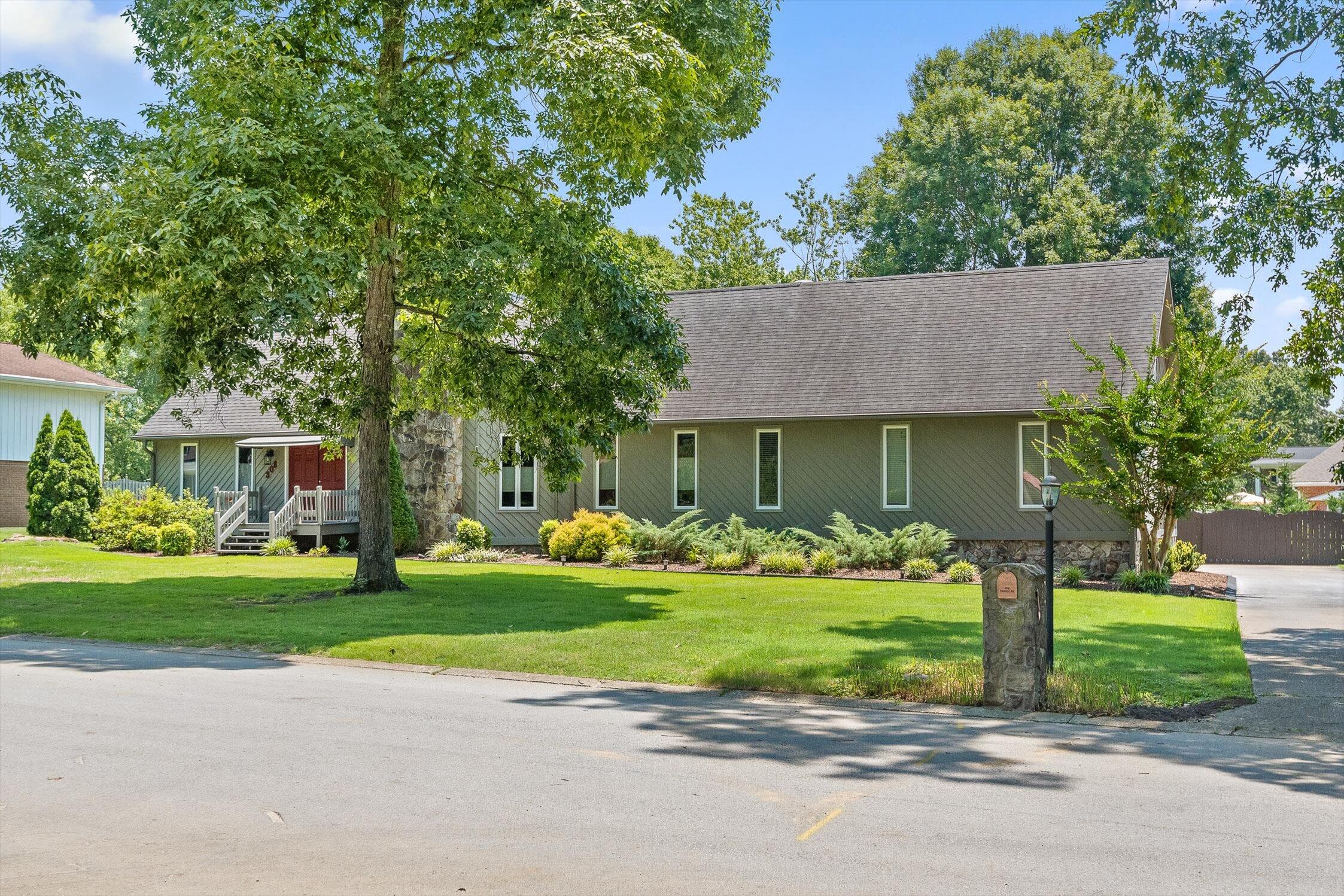 Hixson, Tennessee 37343, United States, 3 Bedrooms Bedrooms, ,3 BathroomsBathrooms,Residential,Contingent,158629