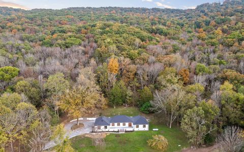 Photo of 158 County Road 677, Bryant, AL 35958 (MLS # 1504825)