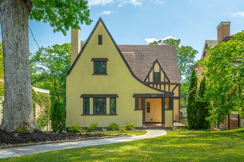 Photo of 1206 E Dallas Road, Chattanooga, TN 37405 (MLS # 1533927)