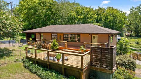 Photo of 742 S Germantown Circle, Chattanooga, TN 37412 (MLS # 1539915)