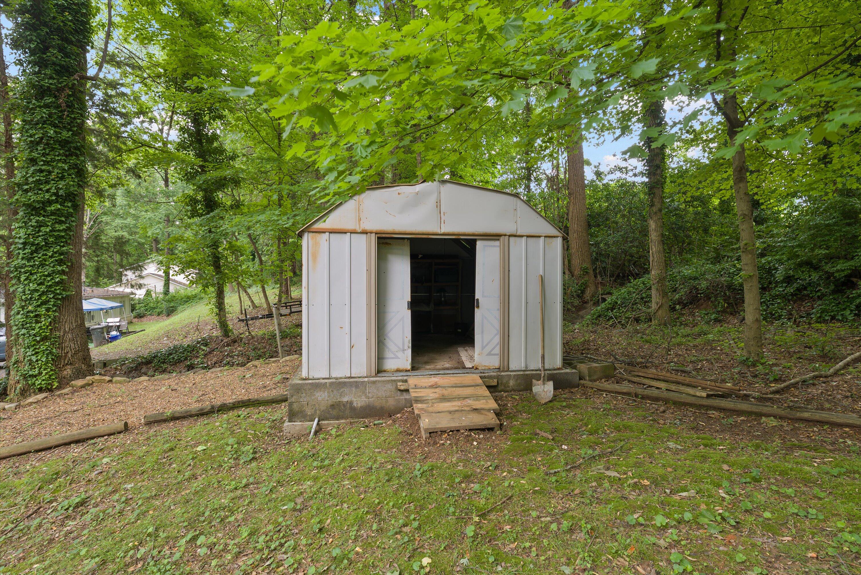 1123 Ridgeleigh Circle, Dalton, Georgia image 32