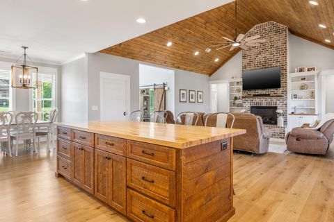 Photo of 206 Rochelle Circle NE, Charleston, TN 37310 (MLS # 1532817)