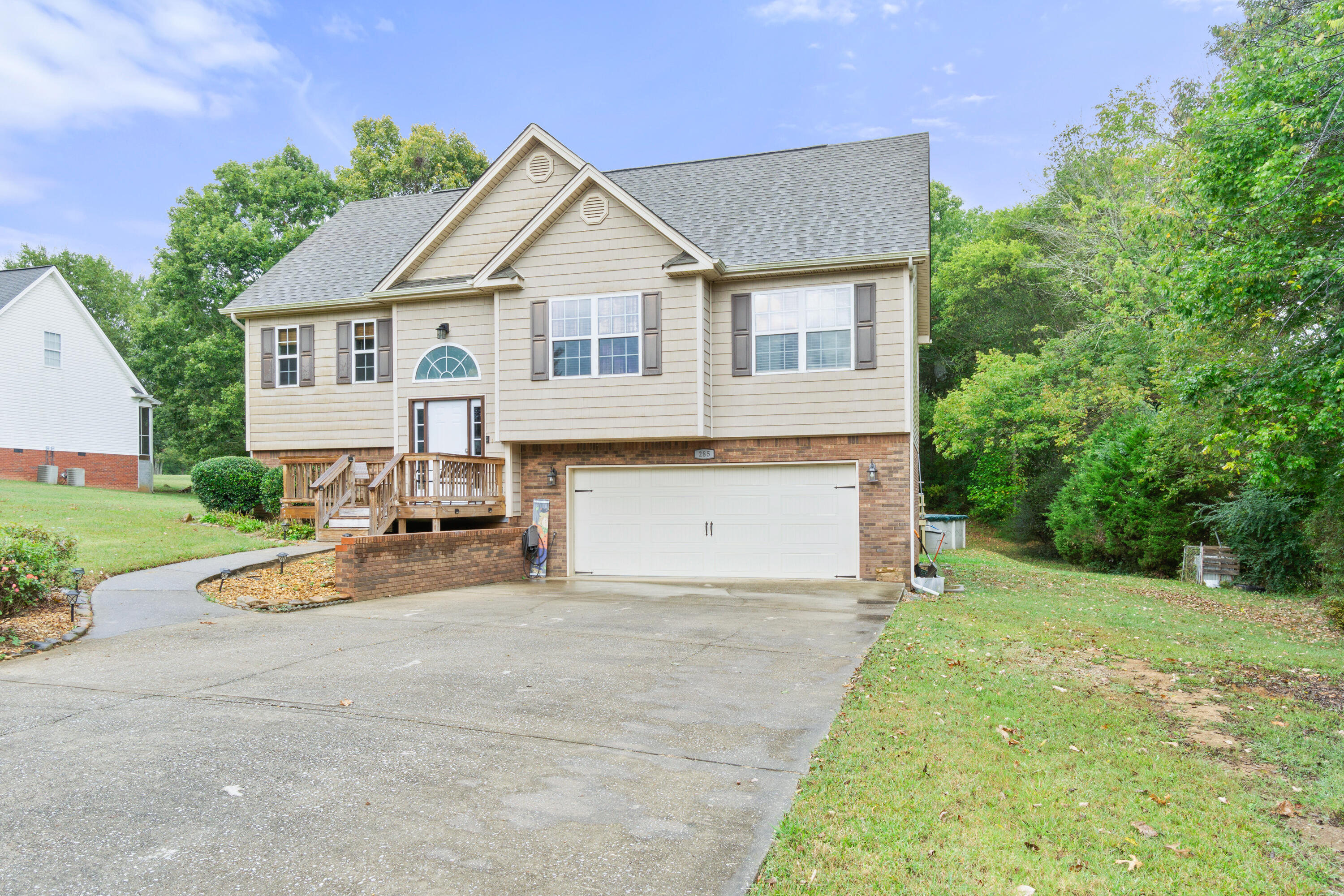 285 Cooper Road