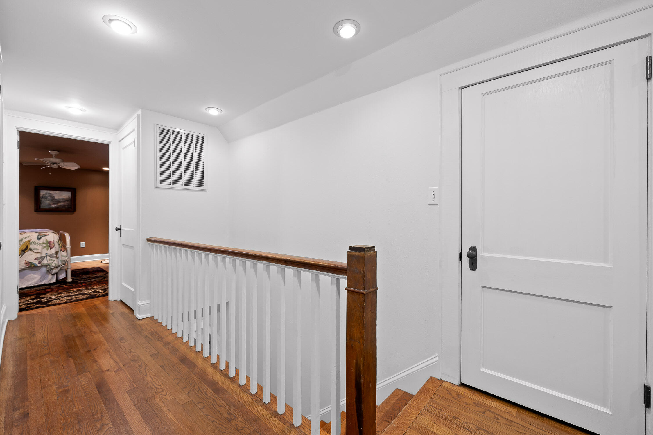 Dalton, Georgia 30720, United States, 3 Bedrooms Bedrooms, ,4 BathroomsBathrooms,Residential,Active,3256