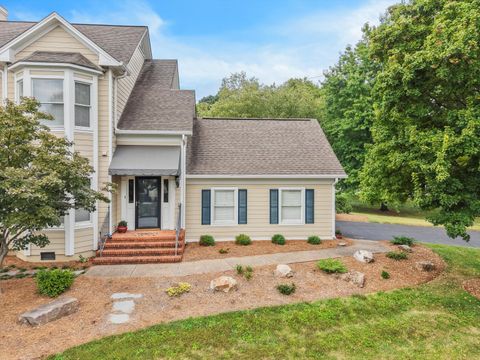 Tiny photo for 1220 Bridgewater Lane, Chattanooga, TN 37405 (MLS # 1525870)