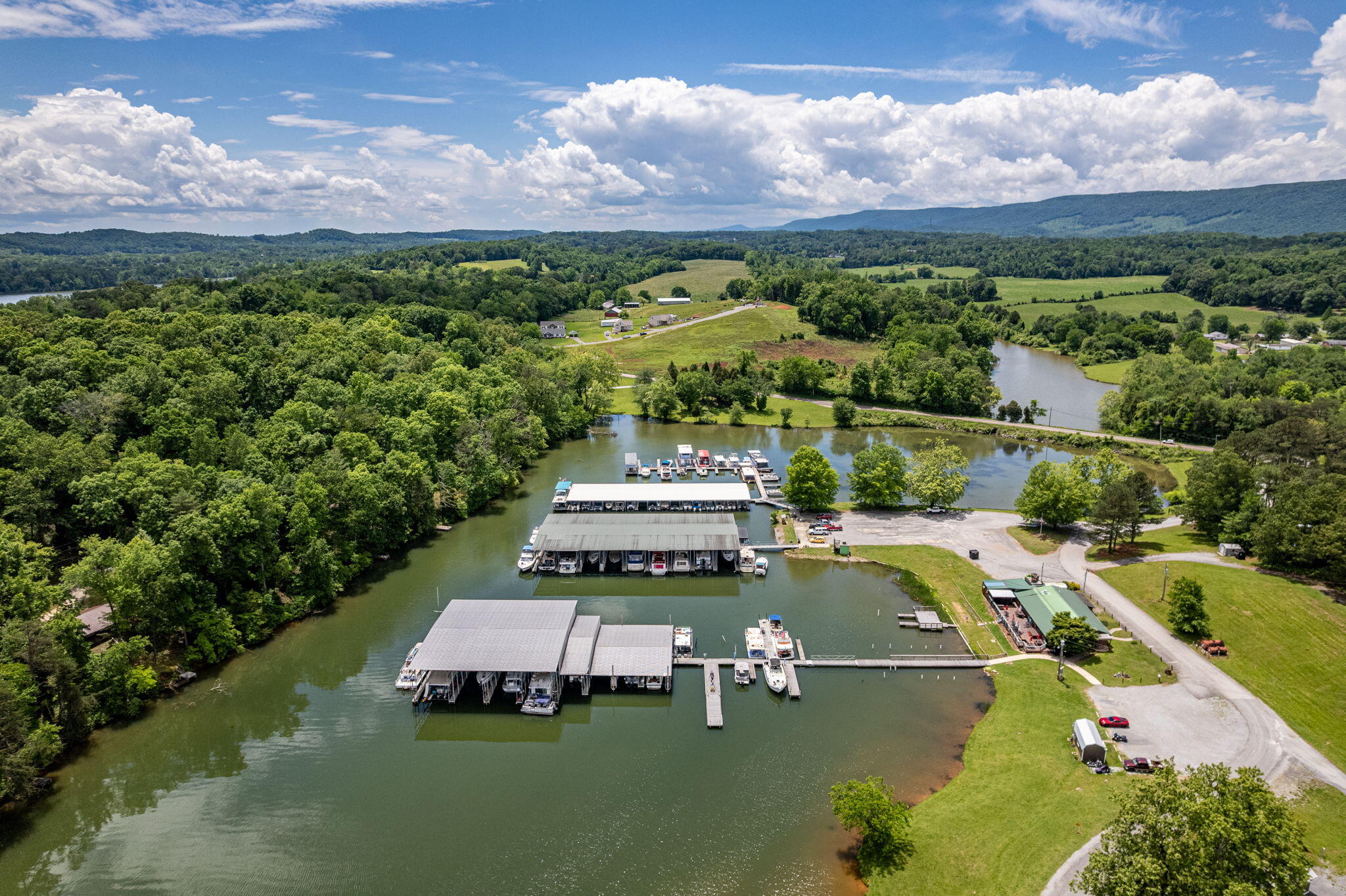 185 Waters Edge Drive, Spring City, Tennessee image 28