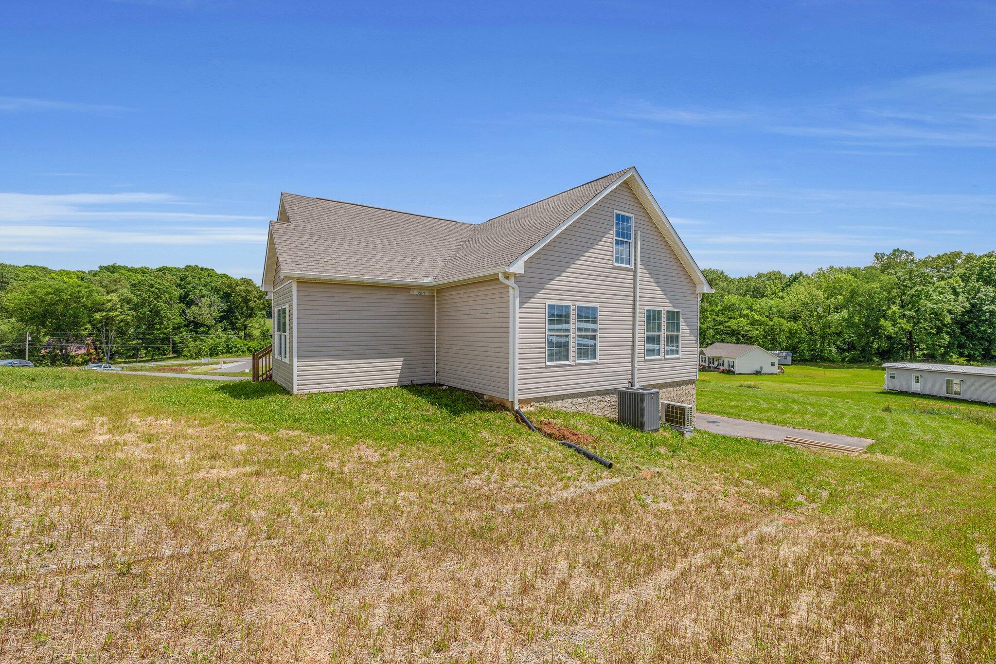 185 Waters Edge Drive, Spring City, Tennessee image 37