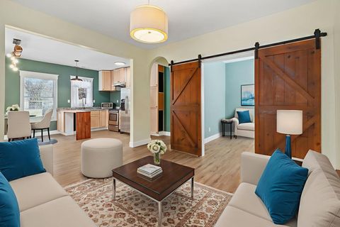 Tiny photo for 1607 E 50th Street, Chattanooga, TN 37407 (MLS # 1529028)