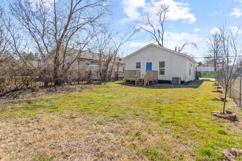 Tiny photo for 1607 E 50th Street, Chattanooga, TN 37407 (MLS # 1529028)