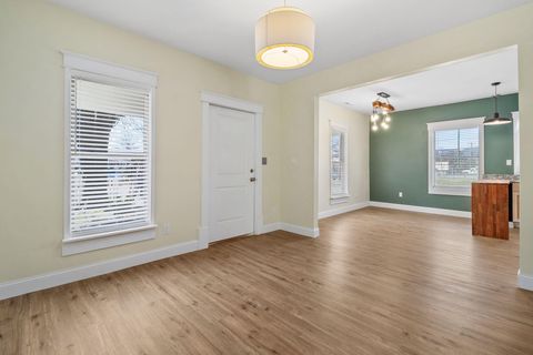 Tiny photo for 1607 E 50th Street, Chattanooga, TN 37407 (MLS # 1529028)