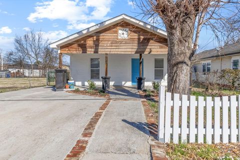 Photo of 1607 E 50th Street, Chattanooga, TN 37407 (MLS # 1529028)