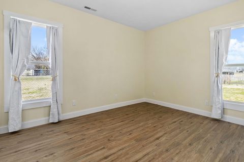 Tiny photo for 1607 E 50th Street, Chattanooga, TN 37407 (MLS # 1529028)