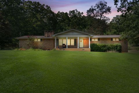 Photo of 517 Oak Grove Road, Benton, TN 37307 (MLS # 1521703)