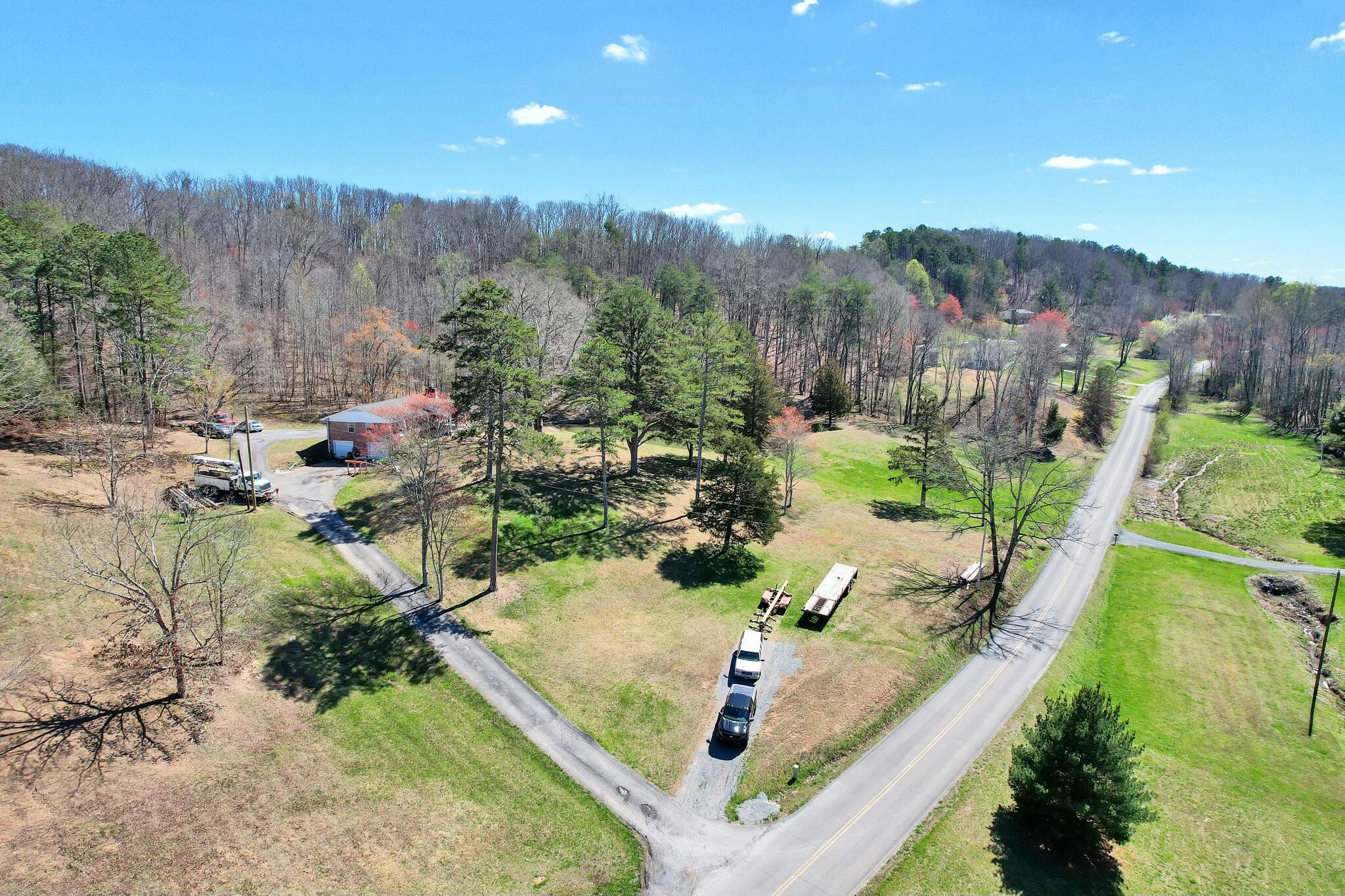 1124 White Oak Road, Cleveland, Tennessee image 4