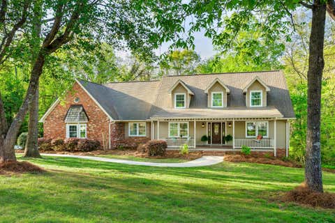 Homes For Sale - 707 Rocky Shadows Drive<br/> Chattanooga, TN 37421