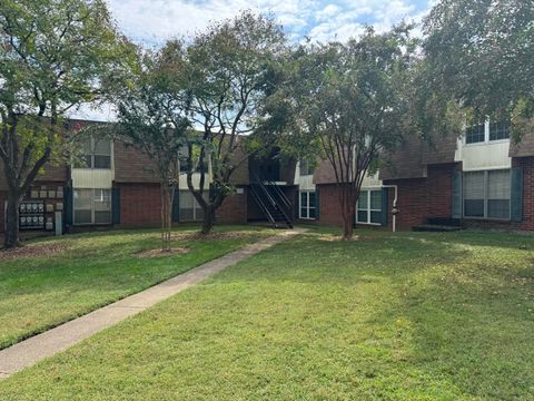 Photo of 900 Mountain Creek Road, Chattanooga, TN 37405 (MLS # 1520445)