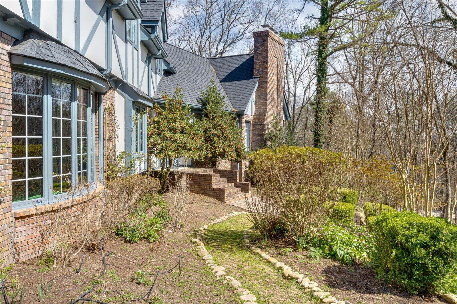 5803 Lake Resort Drive, Hixson, Tennessee image 4