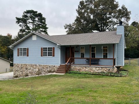 Photo of 2316 Green Valley Road, Soddy Daisy, TN 37379 (MLS # 1523278)