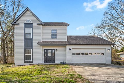 Photo of 7506 Hewitt Lane, Chattanooga, TN 37421 (MLS # 1532271)