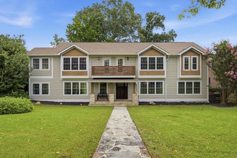 Photo of 1 Fairhills Drive, Chattanooga, TN 37405 (MLS # 1537812)