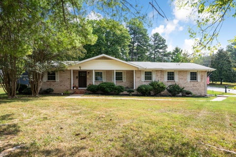 Photo of 2130 Colonial Parkway Drive, Chattanooga, TN 37421 (MLS # 1542949)
