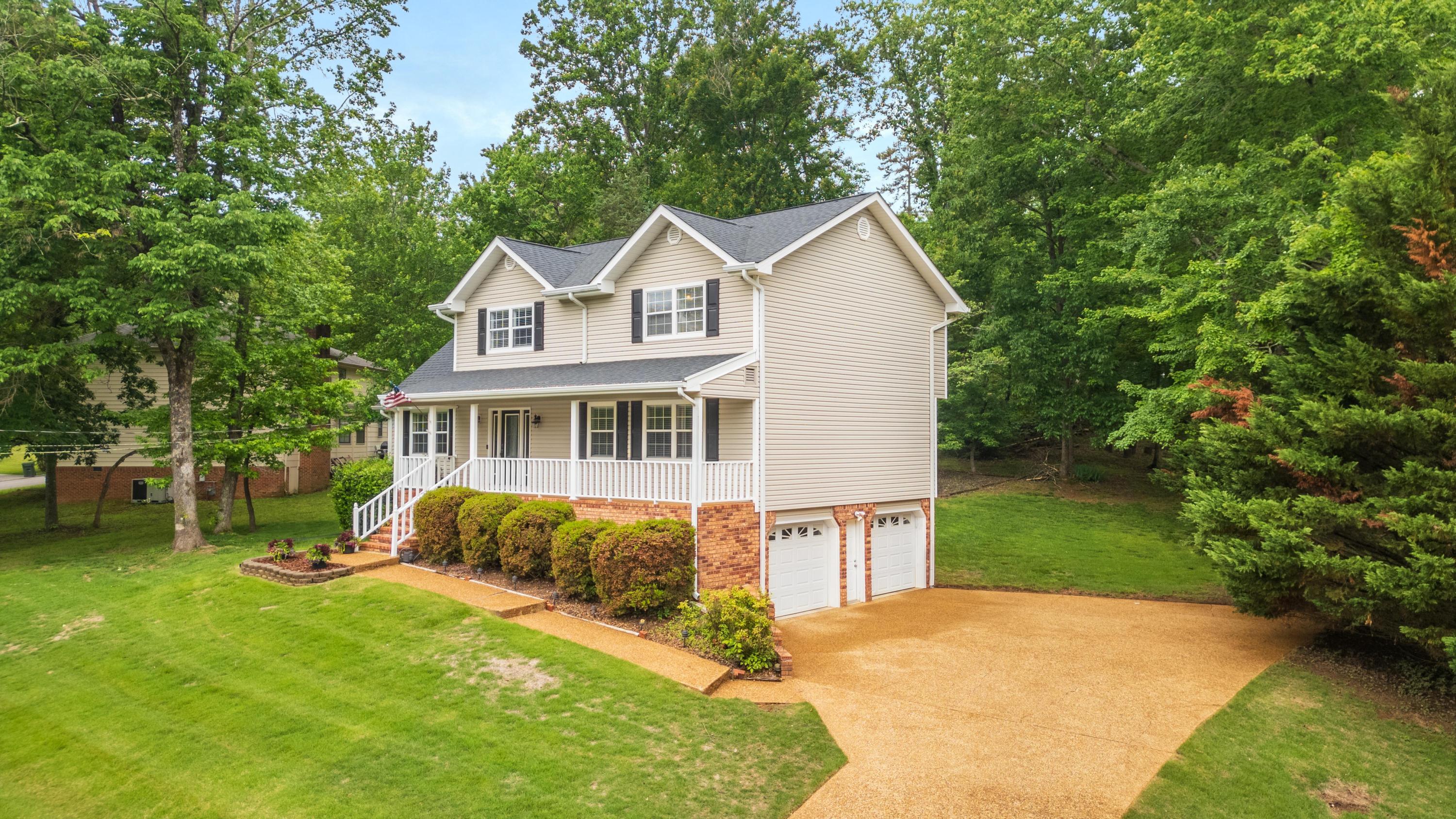 1913 Light Tower Circle, Hixson, Tennessee image 2