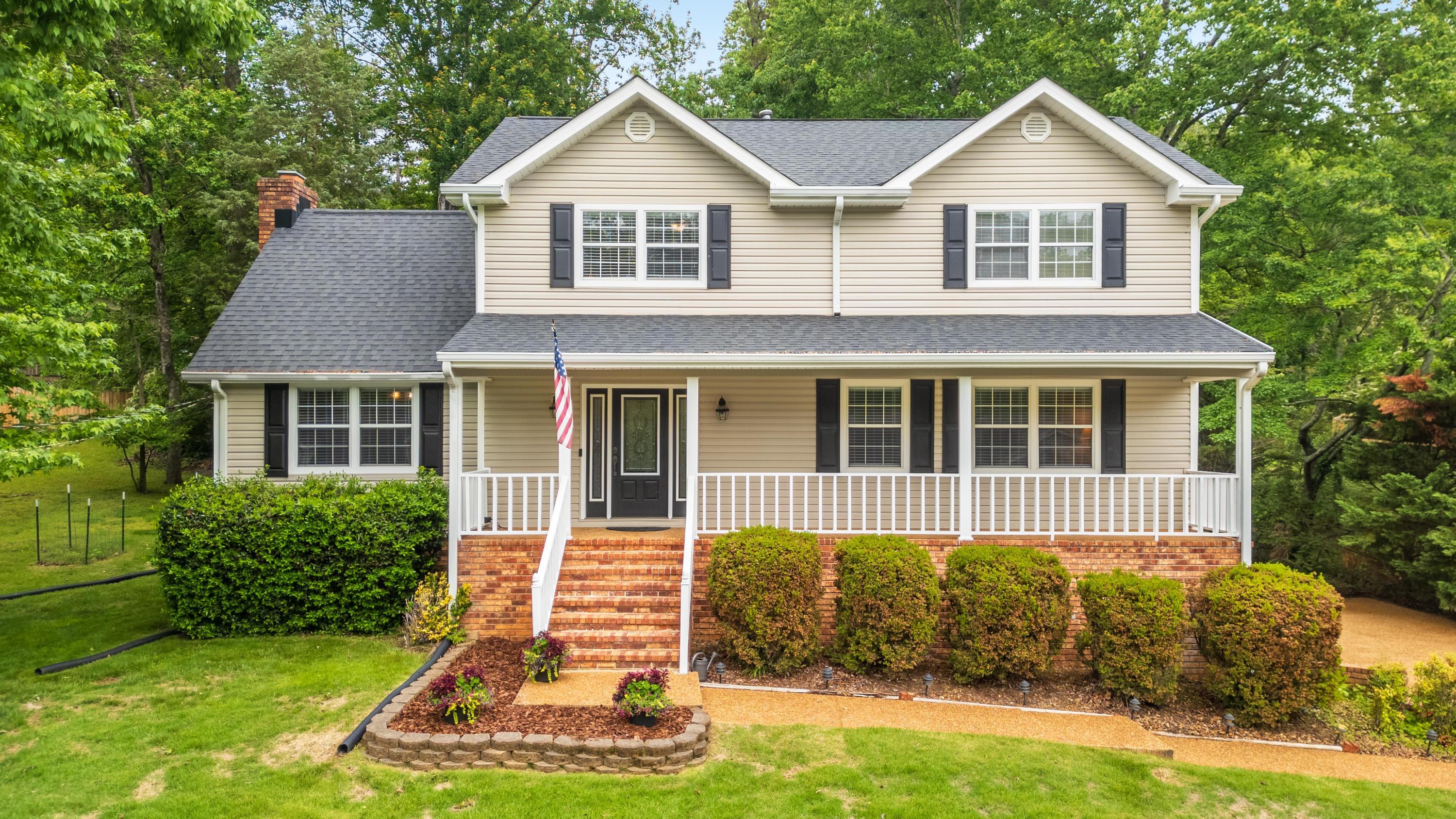 1913 Light Tower Circle, Hixson, Tennessee image 1