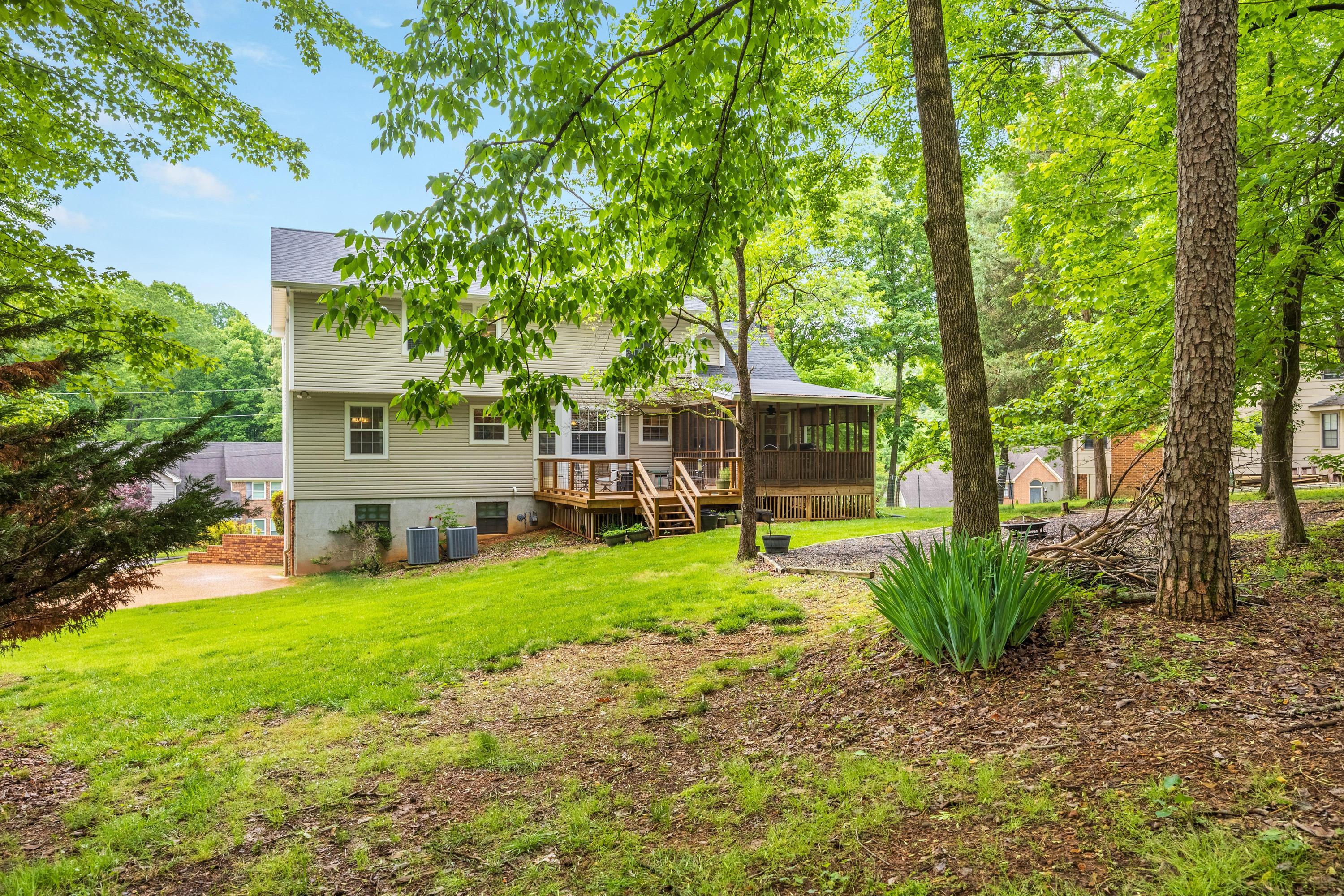 1913 Light Tower Circle, Hixson, Tennessee image 4