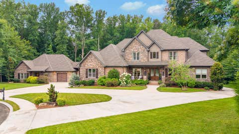 Homes For Sale - 410 Clear Canyon Drive<br/> Hamilton County County, Hixson, TN 37343