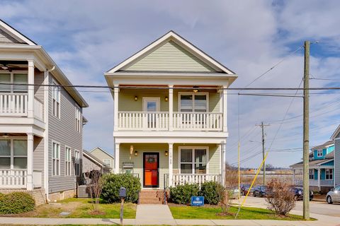 Photo of 1968 Rossville Avenue, Chattanooga, TN 37408 (MLS # 1525872)