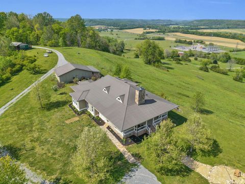 Photo of 39 Fayetteville Road, Fayetteville, TN 37334 (MLS # 1533158)