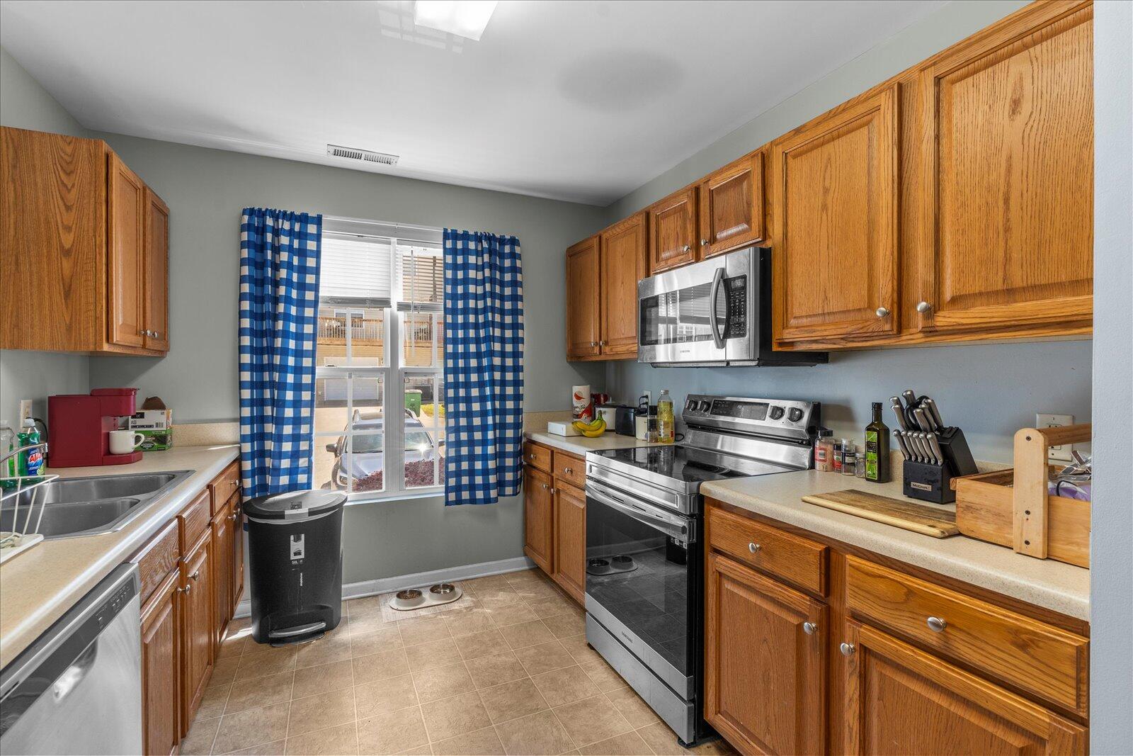 9051 Haileys Pond Drive, Ooltewah, Tennessee image 9