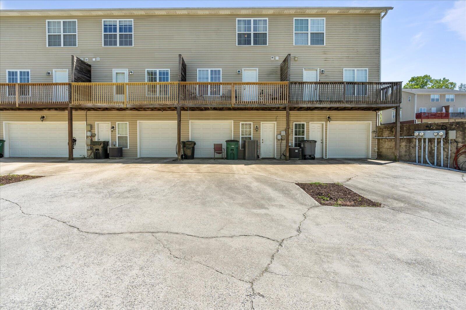 9051 Haileys Pond Drive, Ooltewah, Tennessee image 25