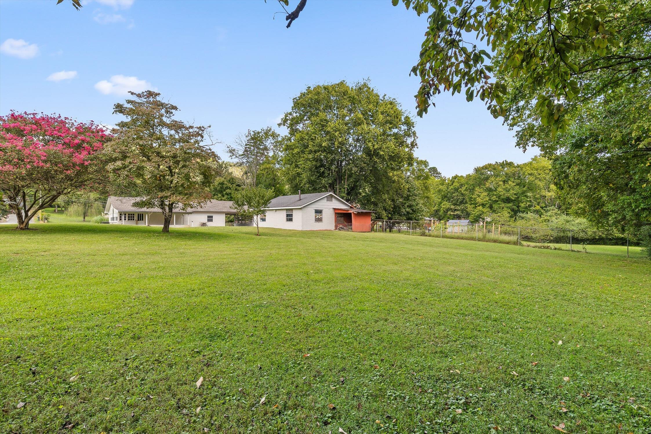 Chattanooga, Tennessee 37419, United States, 2 Bedrooms Bedrooms, ,1 BathroomBathrooms,Residential,Pending,209162