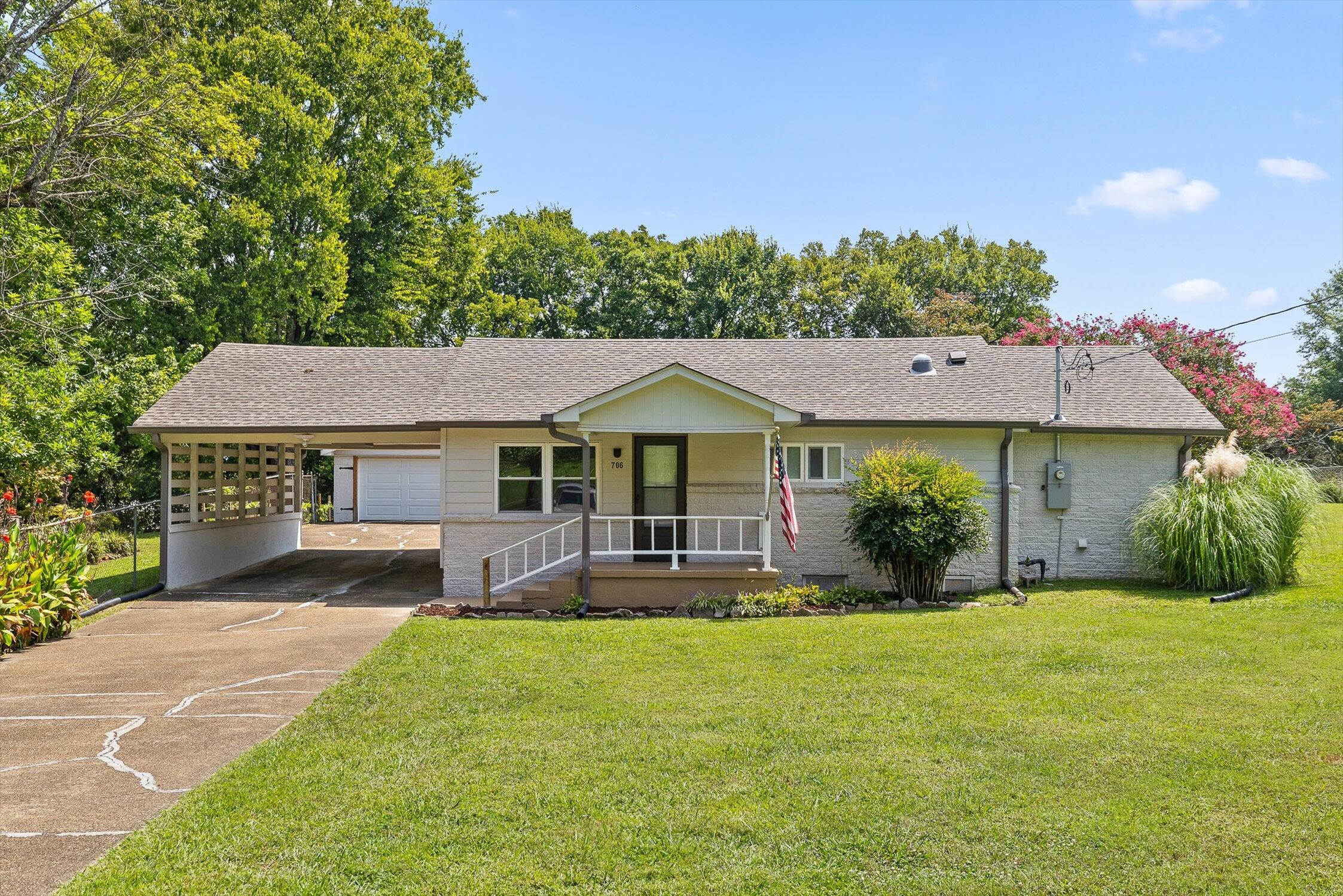 Chattanooga, Tennessee 37419, United States, 2 Bedrooms Bedrooms, ,1 BathroomBathrooms,Residential,Pending,209162