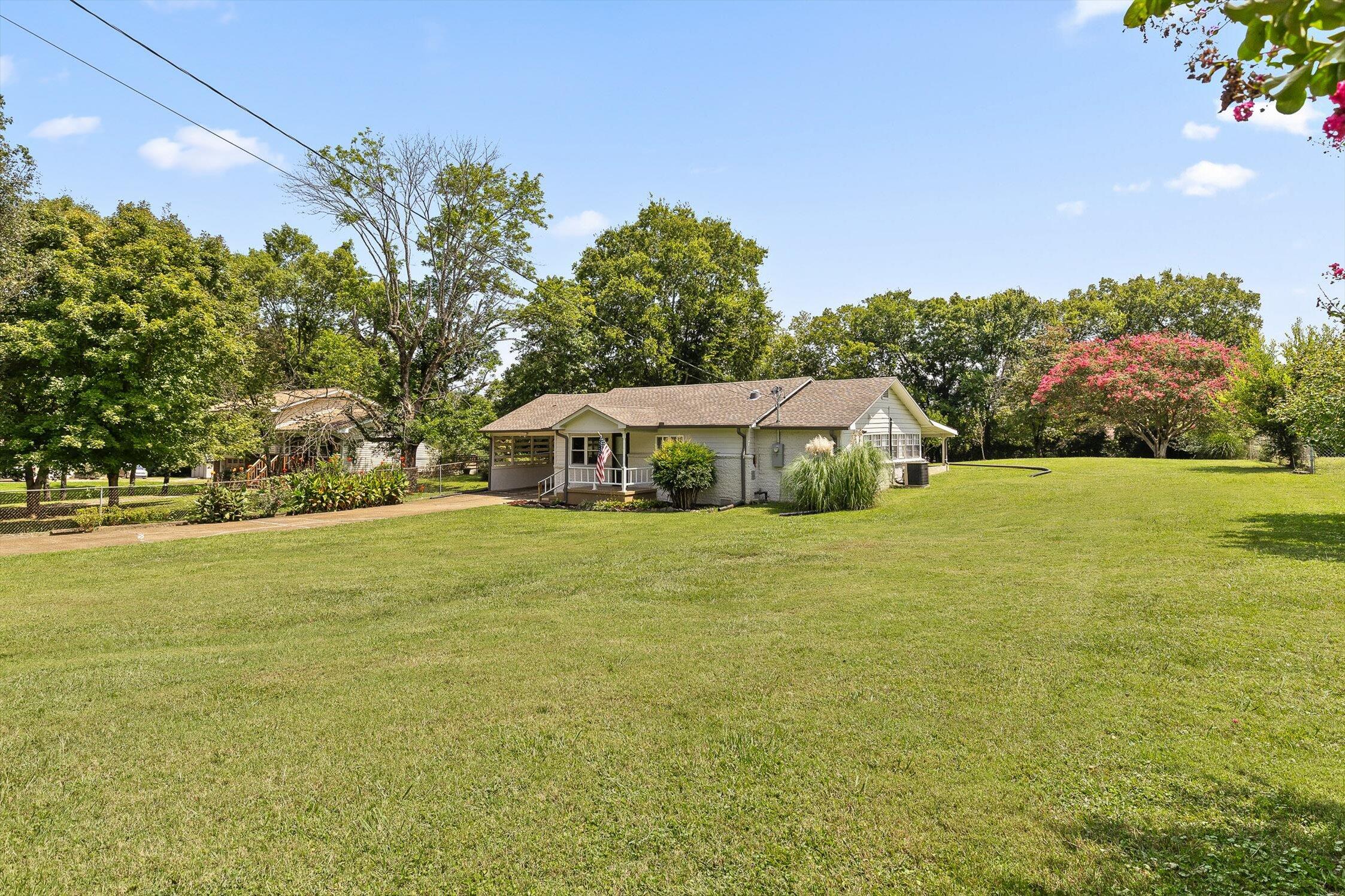 Chattanooga, Tennessee 37419, United States, 2 Bedrooms Bedrooms, ,1 BathroomBathrooms,Residential,Pending,209162