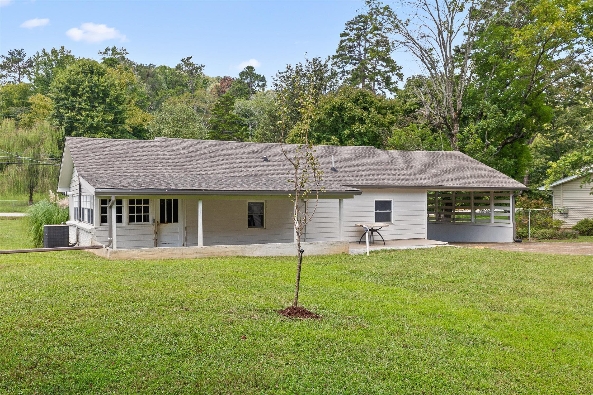 Chattanooga, Tennessee 37419, United States, 2 Bedrooms Bedrooms, ,1 BathroomBathrooms,Residential,Pending,209162