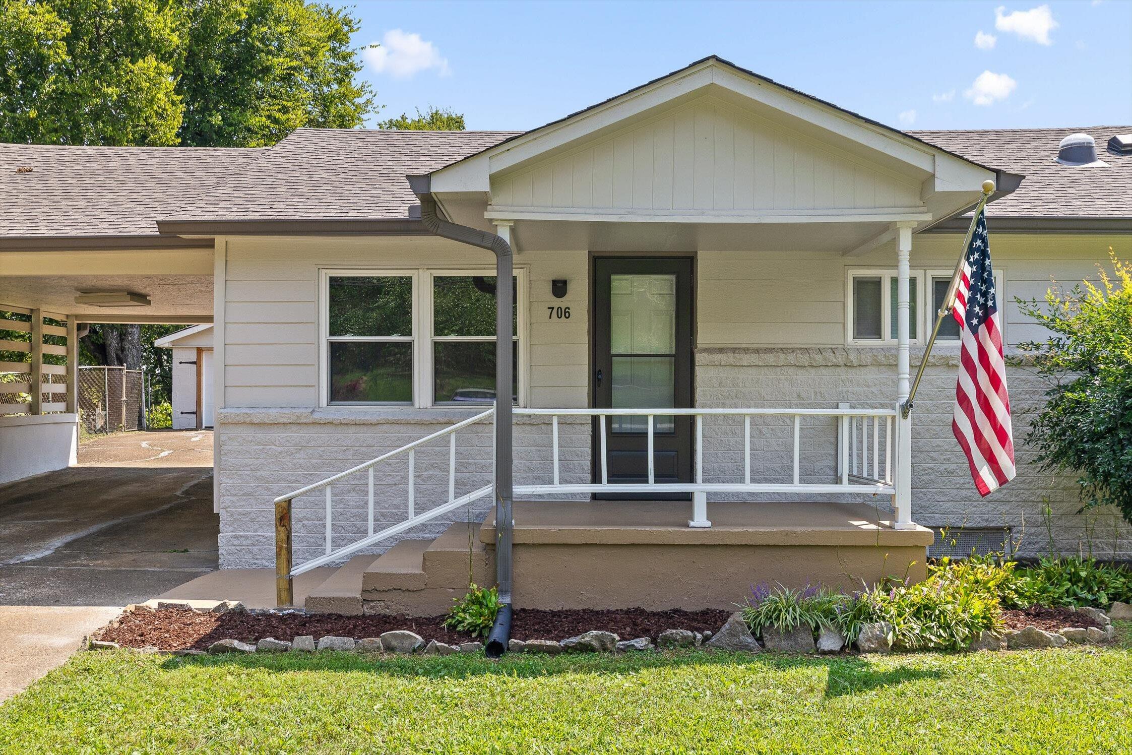 Chattanooga, Tennessee 37419, United States, 2 Bedrooms Bedrooms, ,1 BathroomBathrooms,Residential,Pending,209162