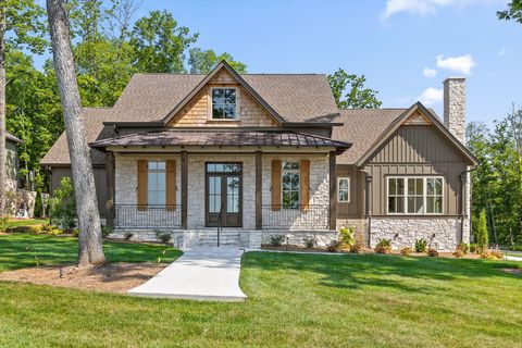 Photo of 8545 Mountain Laurel Trail, Signal Mountain, TN 37377 (MLS # 1515476)