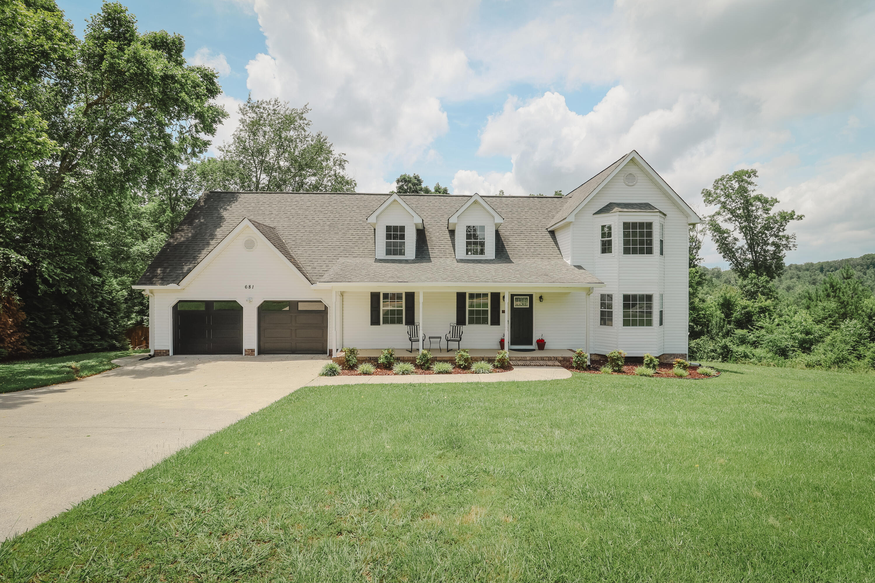 681 Blue Bird Lane