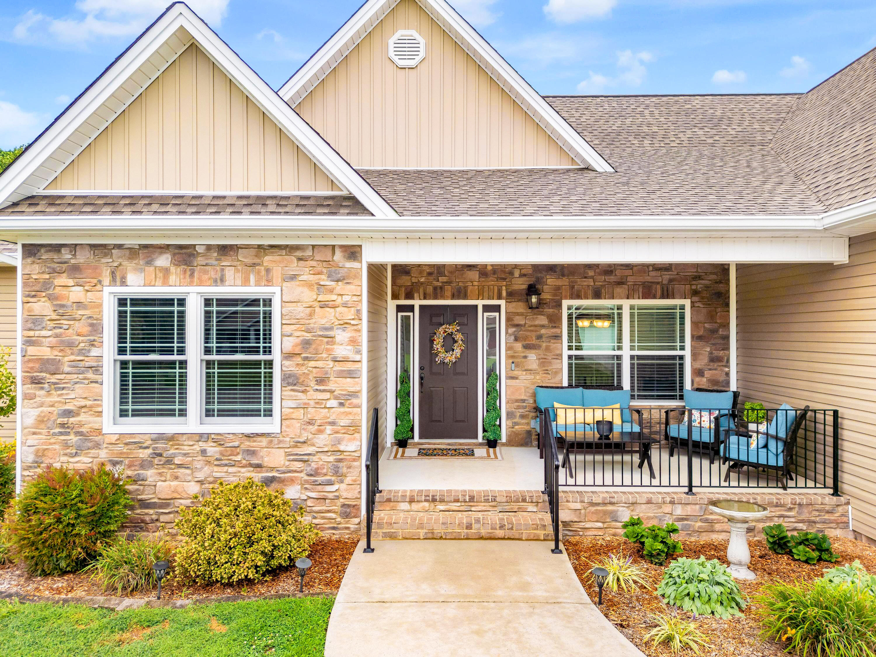 160 Nesting Ridge Road NW