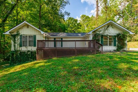 Photo of 792 Sawmill Trail, Chattanooga, TN 37415 (MLS # 1520216)
