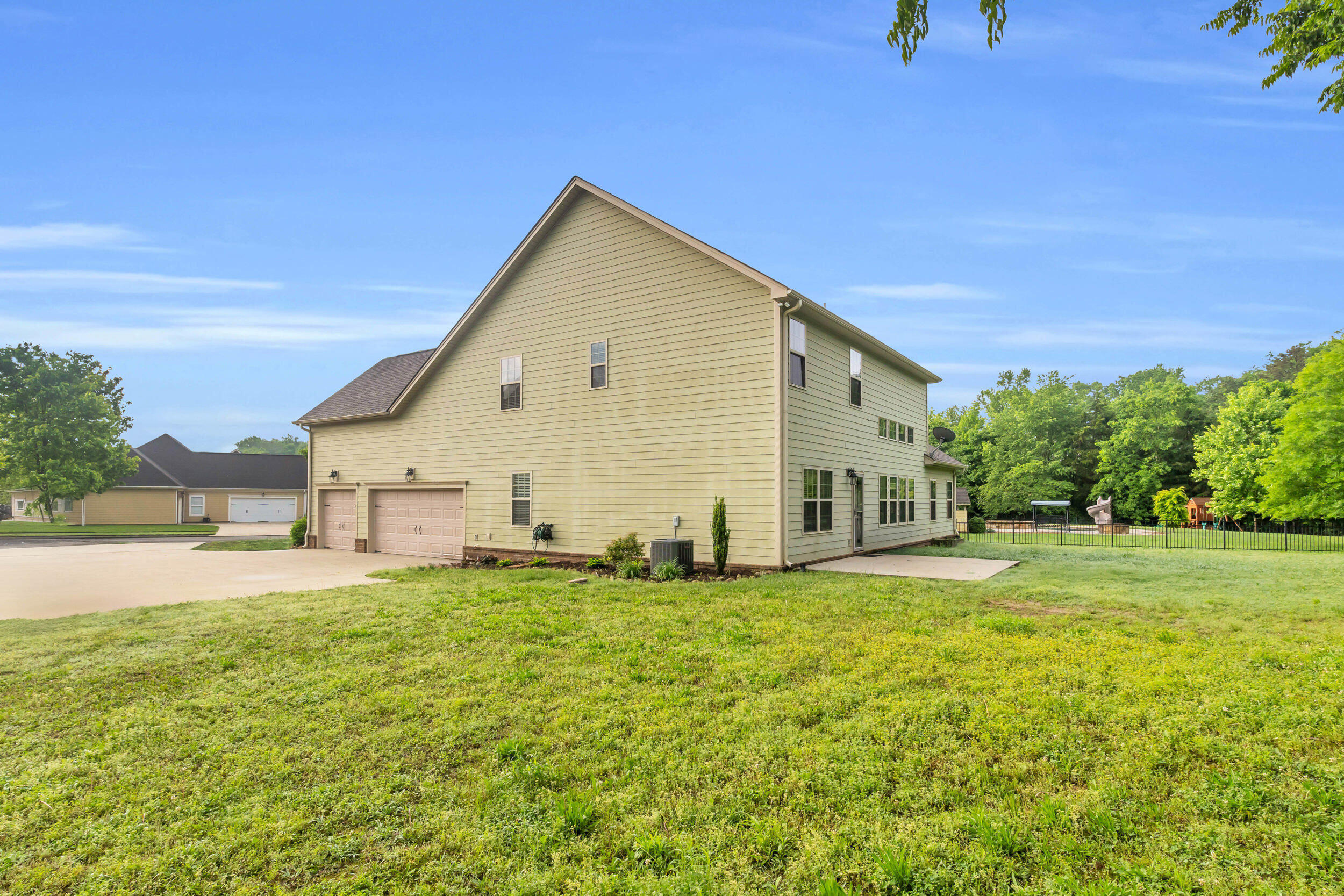 8358 Front Gate Circle, Ooltewah, Tennessee image 40