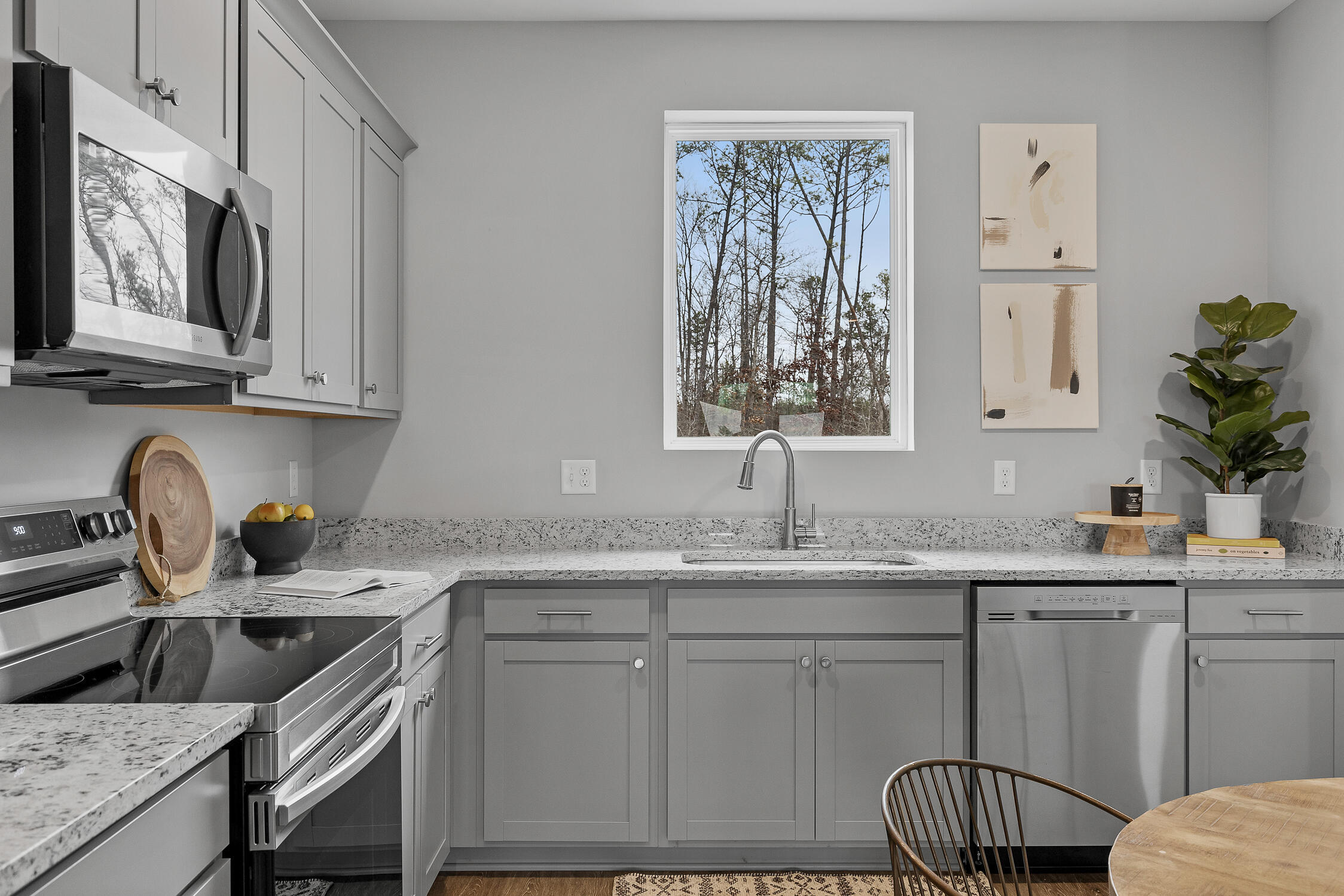 Chattanooga, Tennessee 37421, United States, 2 Bedrooms Bedrooms, ,2 BathroomsBathrooms,Residential,Active,194280