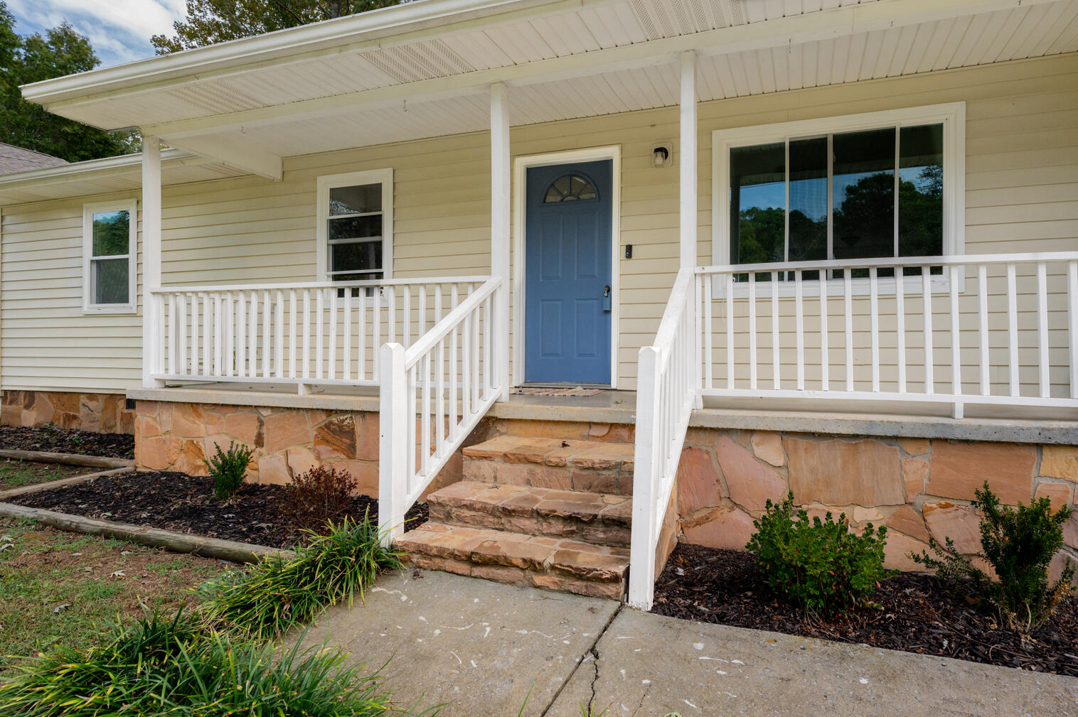 1103 Sisemore Street