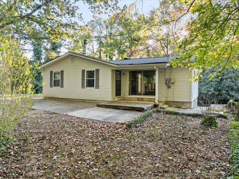 Photo of 2385 Old Federal Road S, Chatsworth, GA 30705 (MLS # 1522448)