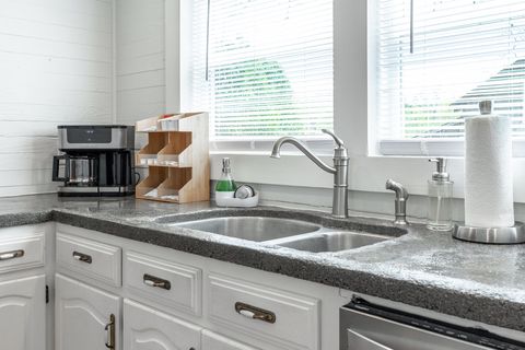 Tiny photo for 1308 Dry Valley Road, Rossville, GA 30741 (MLS # 1513199)